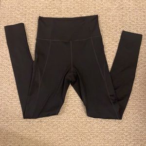 Like New Girlfriend Collective Black Leggings S